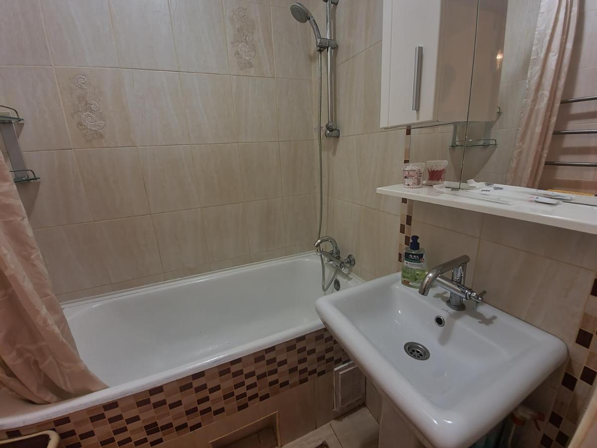 2-Х Комнатная Квартира Посуточно Shymkent Exterior photo